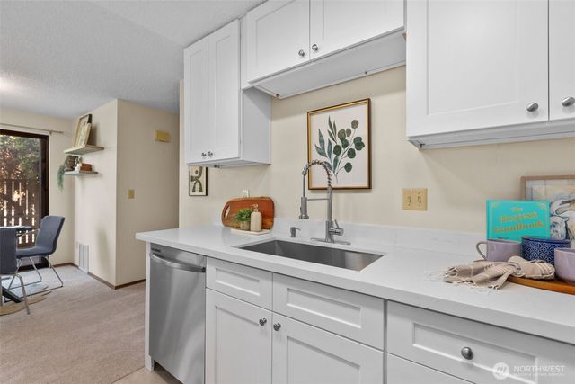 24440 13th Avenue S, Des Moines, WA 98198