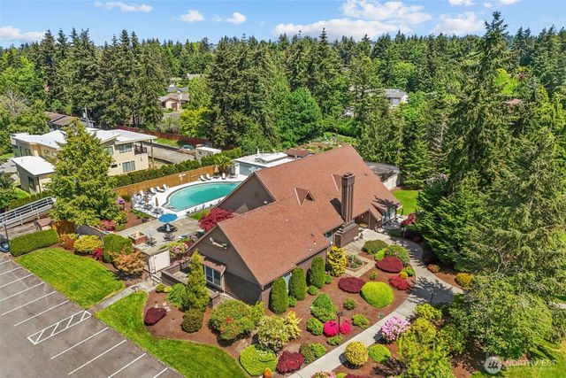 24440 13th Avenue S, Des Moines, WA 98198