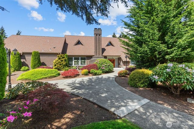 24440 13th Avenue S, Des Moines, WA 98198