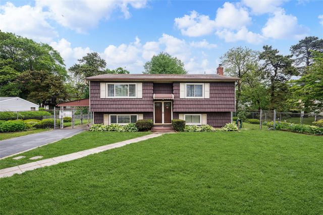 75 S 32nd Street, Wyandanch, NY 11798