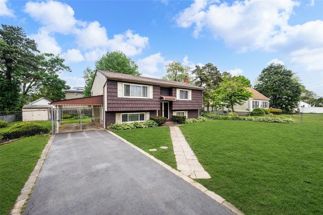 75 S 32nd Street, Wyandanch, NY 11798