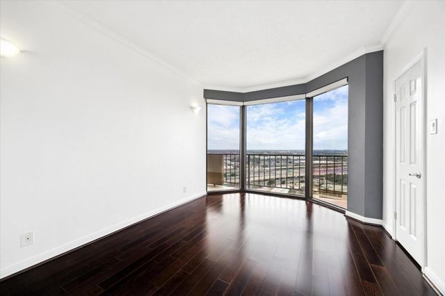 3350 Mccue Road 2201, Houston, TX 77056