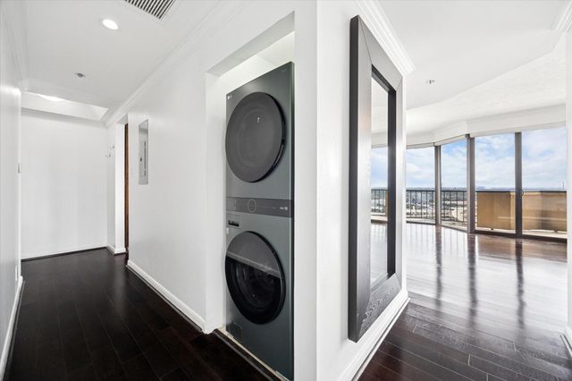 3350 Mccue Road 2201, Houston, TX 77056