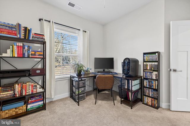 19765 GREEN VILLAGE DR, Montgomery Village, MD 20886