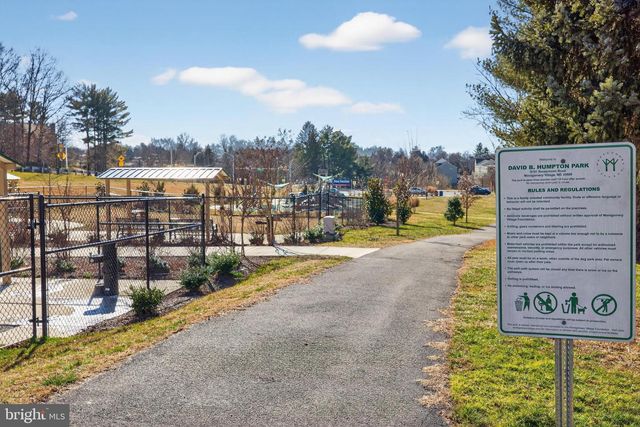 19765 GREEN VILLAGE DR, Montgomery Village, MD 20886