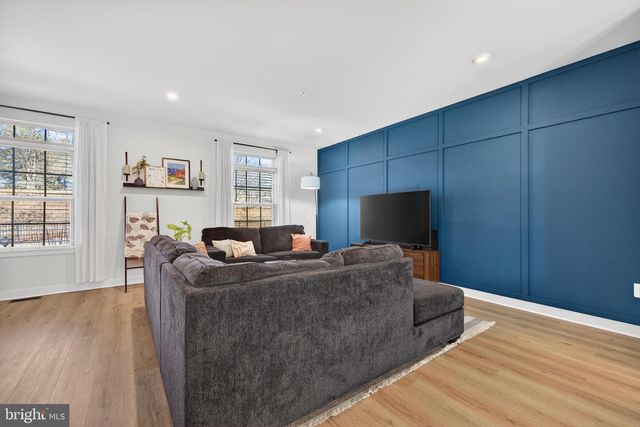 19765 GREEN VILLAGE DR, Montgomery Village, MD 20886