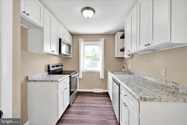 4703 CLARENDON ST, Harrisburg, PA 17109