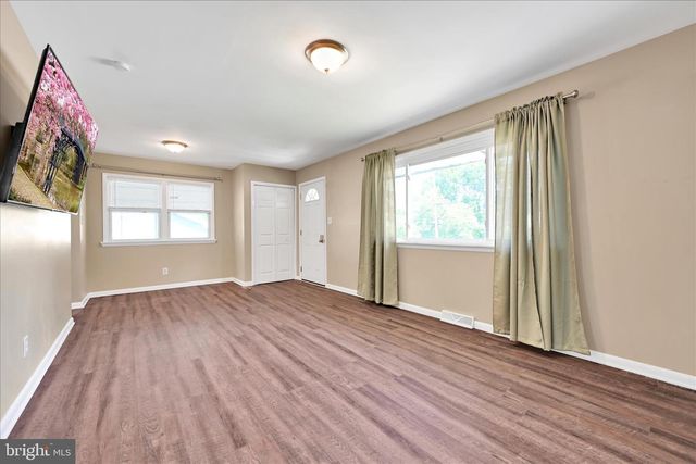 4703 CLARENDON ST, Harrisburg, PA 17109