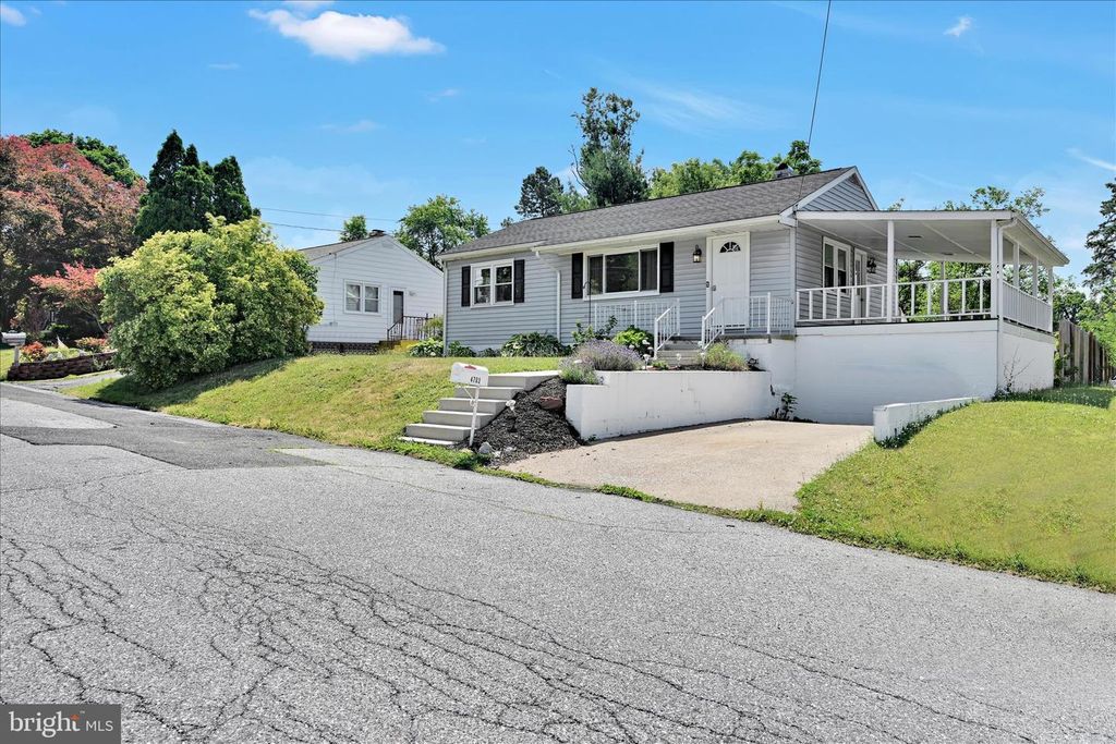 4703 CLARENDON ST, Harrisburg, PA 17109