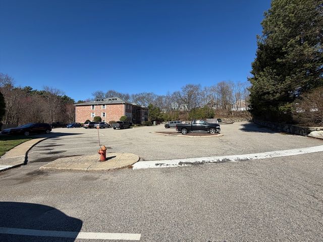 354 Neponset St M, Canton, MA 02021