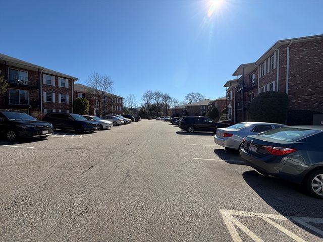 354 Neponset St M, Canton, MA 02021