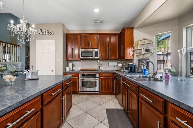 25993 Royal Emerald Lane, Kingwood, TX 77339