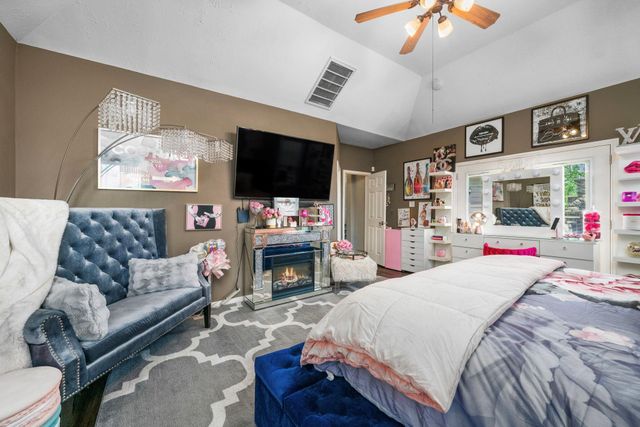 25993 Royal Emerald Lane, Kingwood, TX 77339