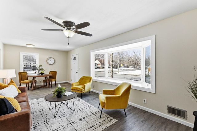 5056 Upton Avenue N, Minneapolis, MN 55430