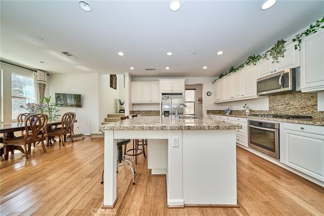 2782 E Thompson, Ontario, CA 91762