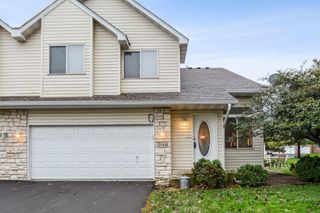 2148 Mcgregor Lane, Shakopee, MN 55379