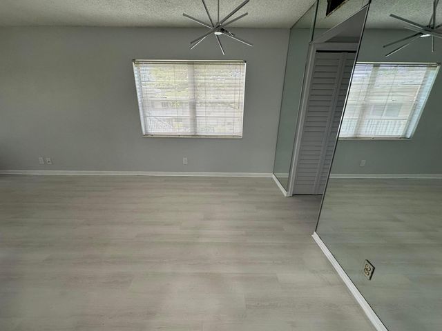 21 Salisbury A, West Palm Beach, FL 33417