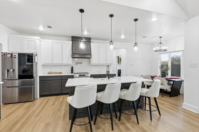 1404 17th Street, Bridgeport, TX 76426