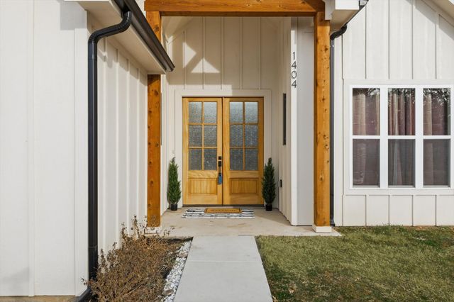 1404 17th Street, Bridgeport, TX 76426