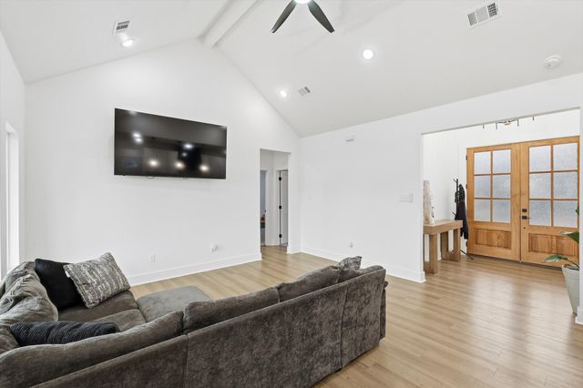 1404 17th Street, Bridgeport, TX 76426