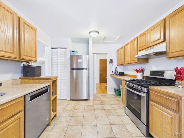 1615 Englewood Dr, Pueblo, CO 81005