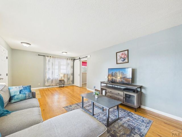 1615 Englewood Dr, Pueblo, CO 81005