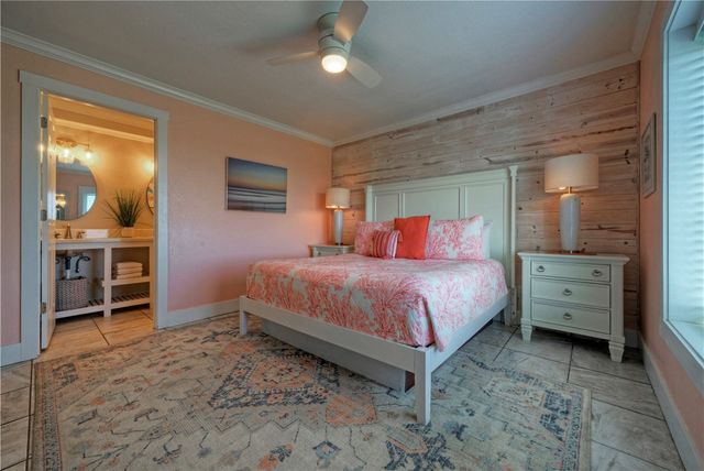 700 Island Retreat 115, Port Aransas, TX 78373