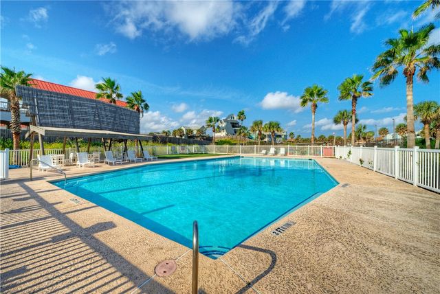 700 Island Retreat 115, Port Aransas, TX 78373