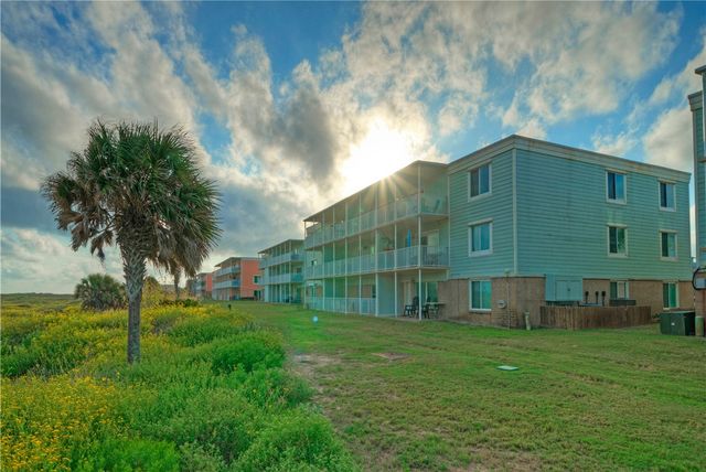 700 Island Retreat 115, Port Aransas, TX 78373