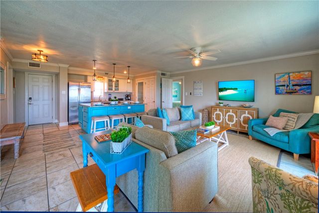700 Island Retreat 115, Port Aransas, TX 78373
