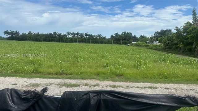 16305 SW 200th St, Miami, FL 33187