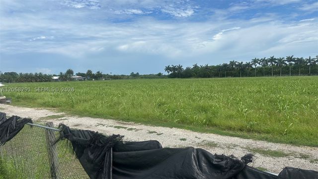 16305 SW 200th St, Miami, FL 33187