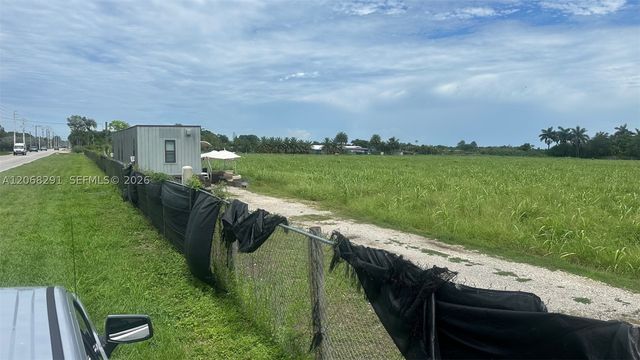 16305 SW 200th St, Miami, FL 33187