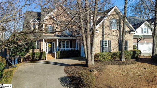 216 Asheton Lakes Way, Simpsonville, SC 29681