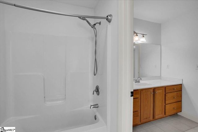 216 Asheton Lakes Way, Simpsonville, SC 29681