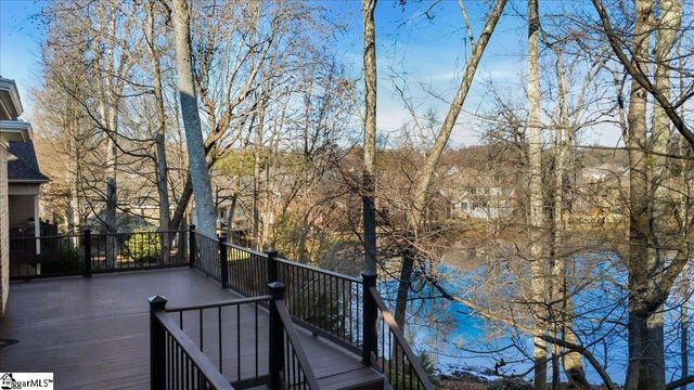 216 Asheton Lakes Way, Simpsonville, SC 29681