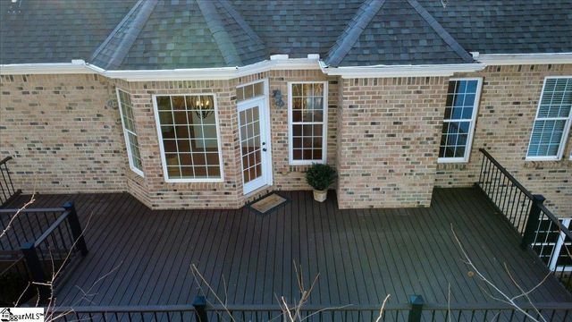 216 Asheton Lakes Way, Simpsonville, SC 29681