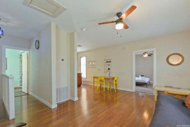 125 Paso Hondo, San Antonio, TX 78202