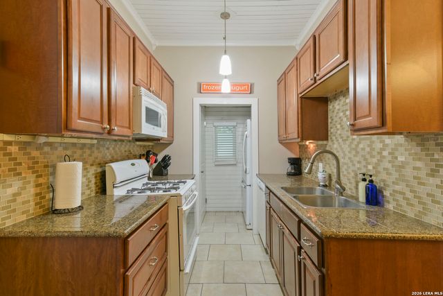 125 Paso Hondo, San Antonio, TX 78202