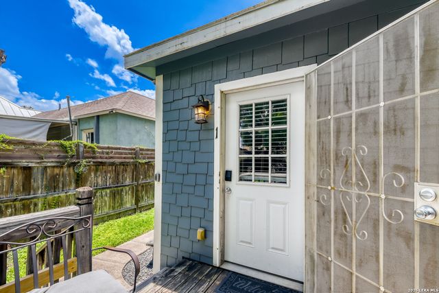 125 Paso Hondo, San Antonio, TX 78202