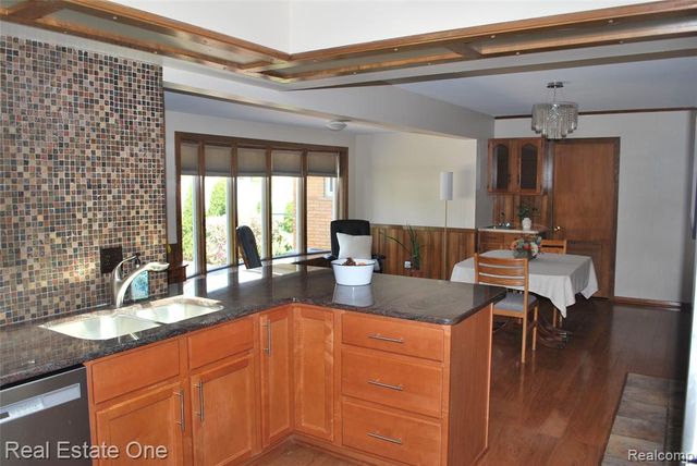 40936 Micol Drive, Plymouth, MI 48170