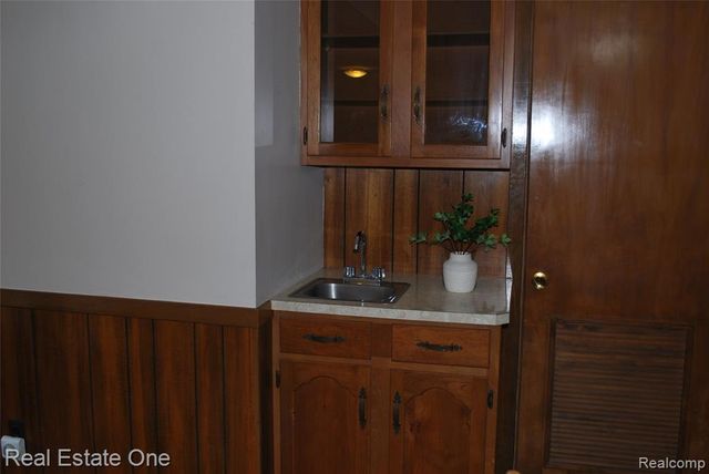 40936 Micol Drive, Plymouth, MI 48170