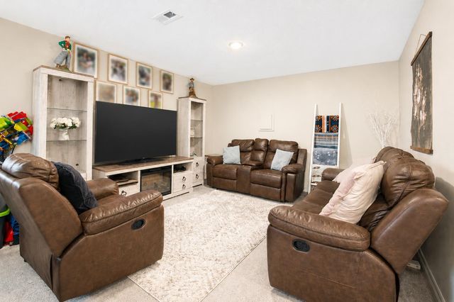 821 W 50th, Wichita, KS 67217