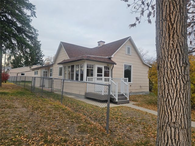 1504 6th Avenue N, Great Falls, MT 59401 property photo