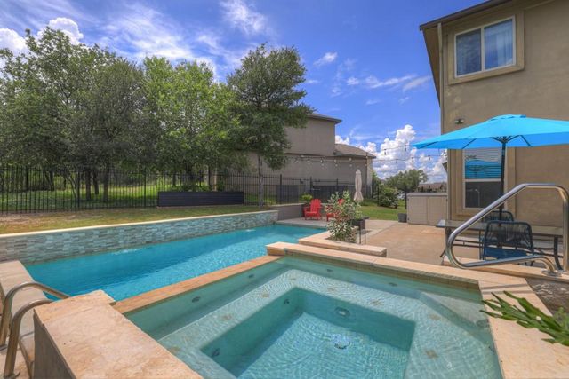 303 Parkside DR, San Marcos, TX 78666