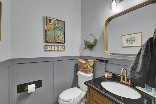 303 Parkside DR, San Marcos, TX 78666