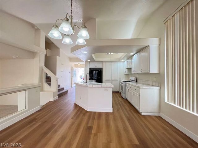 8704 AUTUMN VALLEY Avenue, Las Vegas, NV 89129