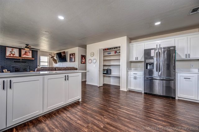 1121 Industrial Park Drive, Sulphur, OK 73086