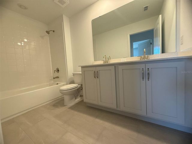 5243 PAINTED BAMBOO STREET, St Cloud, FL 34771