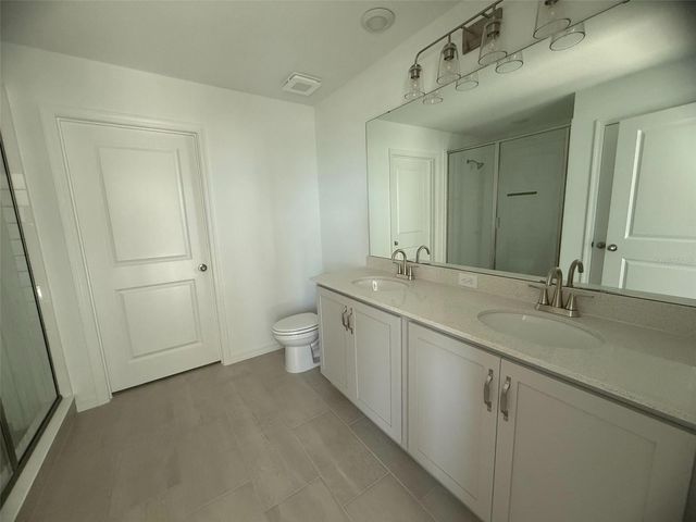 5243 PAINTED BAMBOO STREET, St Cloud, FL 34771